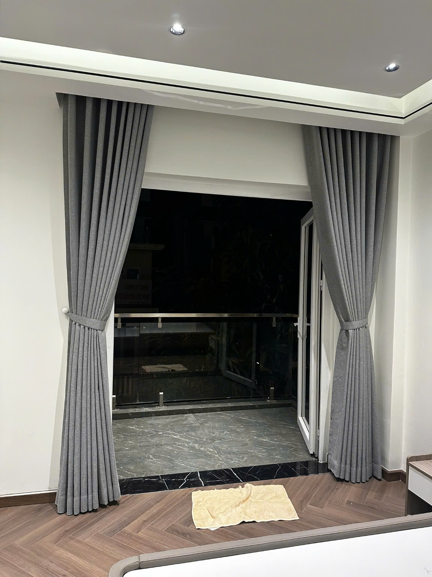 z6835304272111 7bce329a5258a6dddef24733b5b6e787